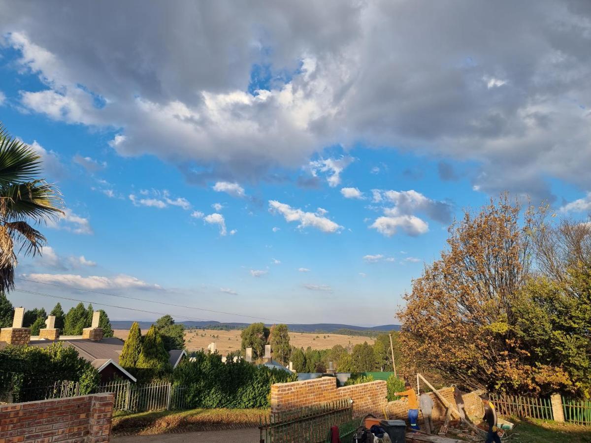 Valley View Dullstroom - Check In At The Highlander Hotel Eksteriør billede