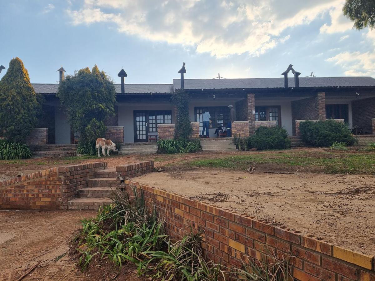 Valley View Dullstroom - Check In At The Highlander Hotel Eksteriør billede